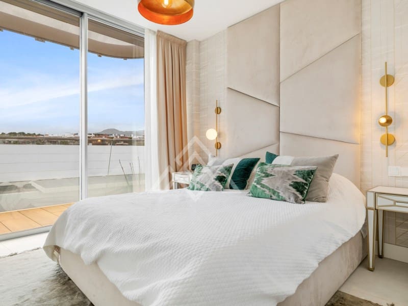 3 soverom Leilighet til salgs i Estepona med garasje - € 1 390 000 (Ref: 9386189)