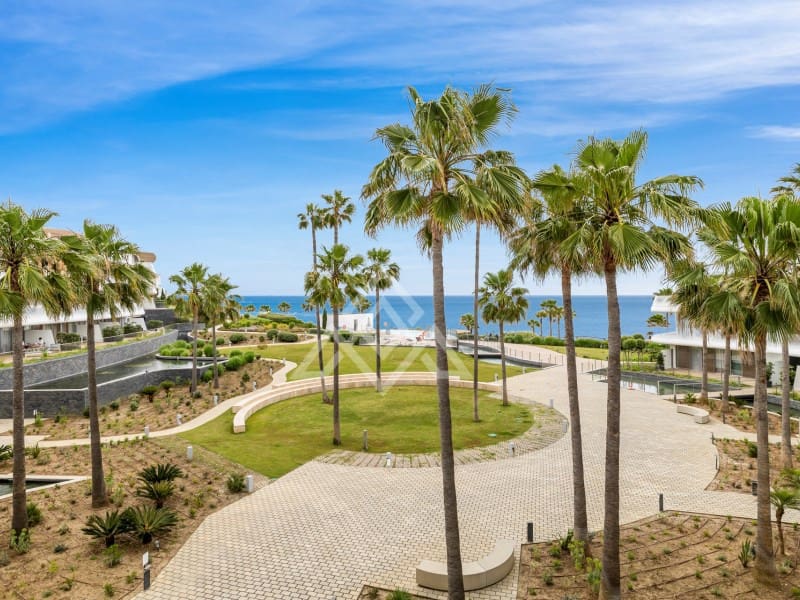 3 soverom Leilighet til salgs i Estepona med garasje - € 1 390 000 (Ref: 9386189)
