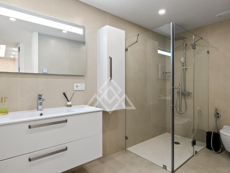 7 bedroom Apartment for sale in Nueva Andalucia with garage - € 4,300,000 (Ref: 9386190)