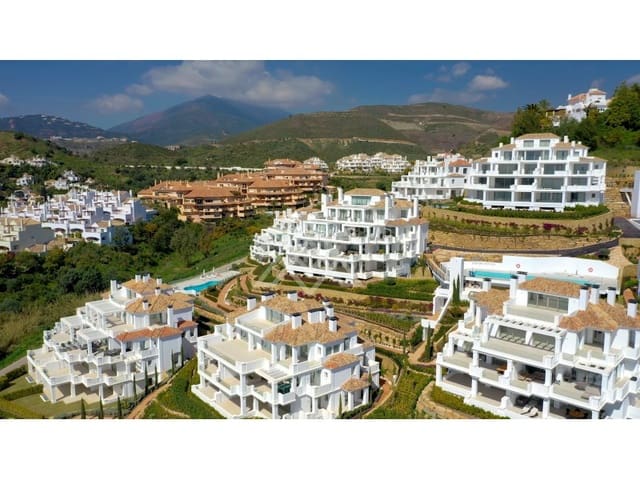 7 bedroom Apartment for sale in Nueva Andalucia, Marbella with garage - € 4,300,000 (Ref: 9386190)