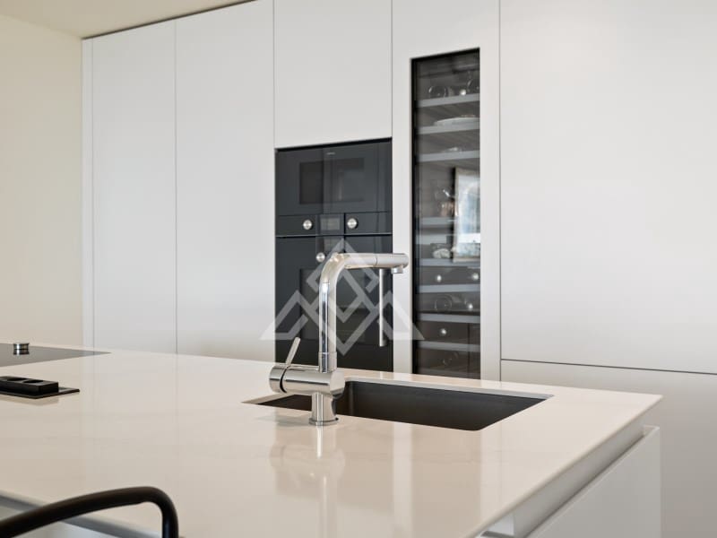 7 bedroom Apartment for sale in Nueva Andalucia with garage - € 4,300,000 (Ref: 9386190)