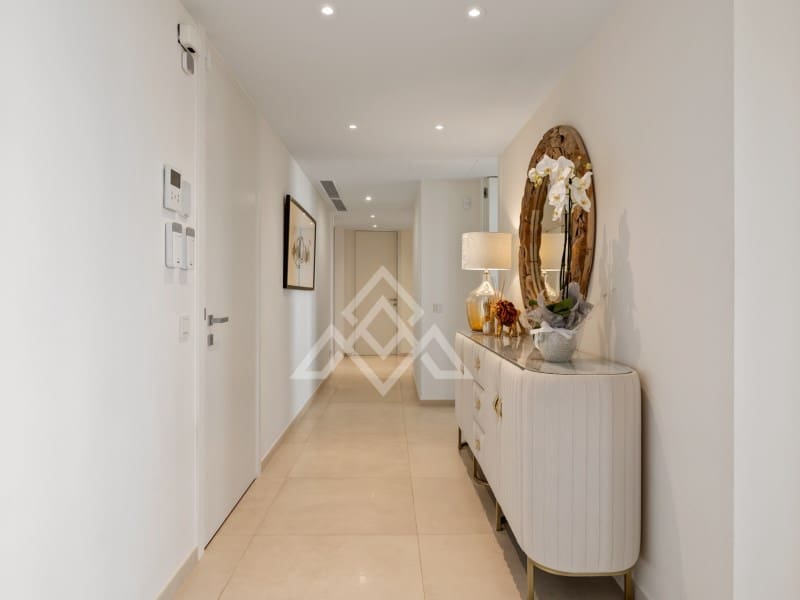 7 bedroom Apartment for sale in Nueva Andalucia with garage - € 4,300,000 (Ref: 9386190)