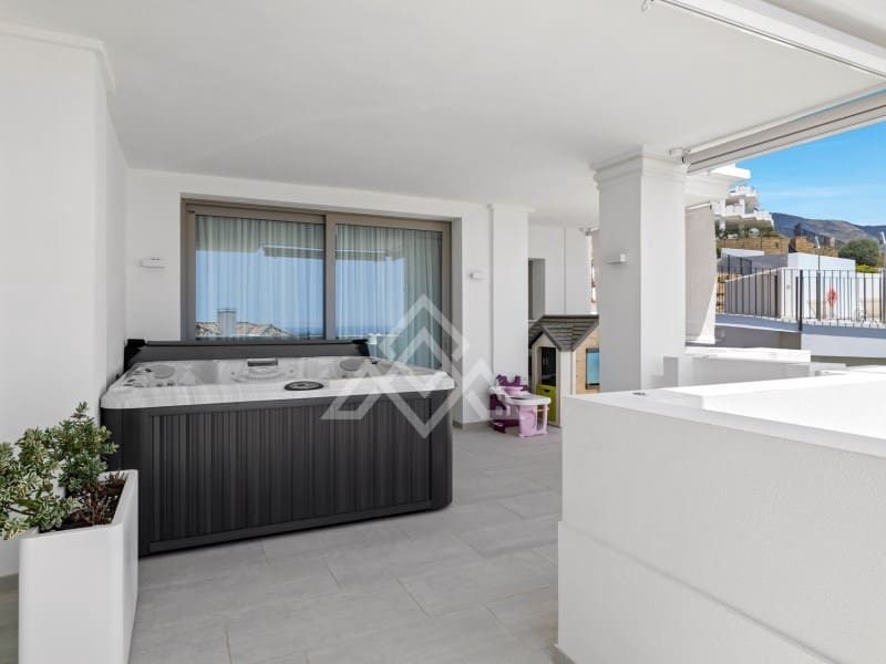 7 bedroom Apartment for sale in Nueva Andalucia with garage - € 4,300,000 (Ref: 9386190)