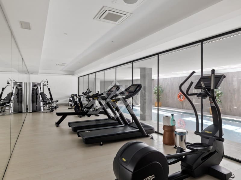 7 bedroom Apartment for sale in Nueva Andalucia with garage - € 4,300,000 (Ref: 9386190)