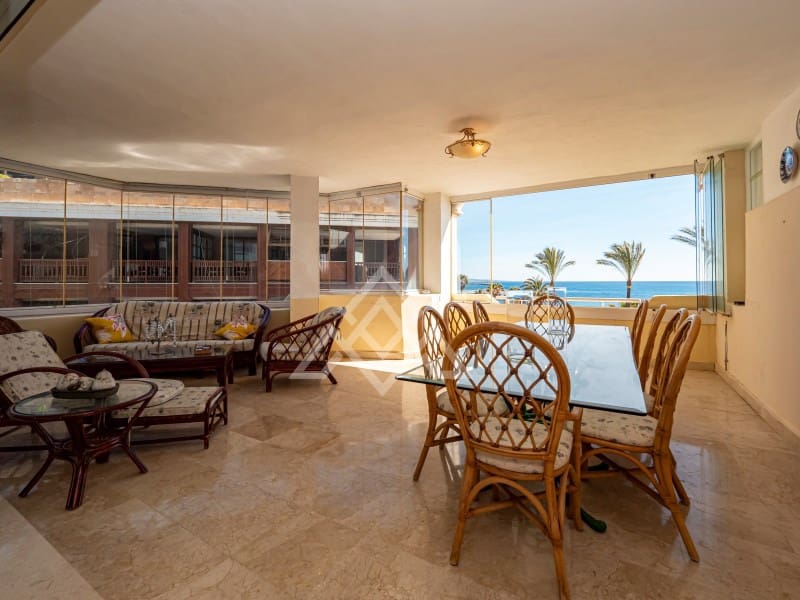 2 bedroom Apartment for sale in Nueva Andalucia with garage - € 1,575,000 (Ref: 9386191)