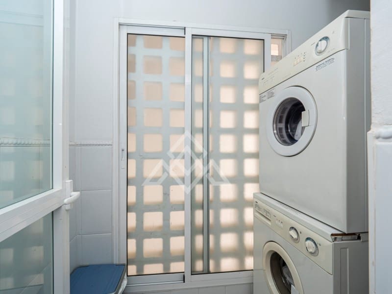 2 bedroom Apartment for sale in Nueva Andalucia with garage - € 1,575,000 (Ref: 9386191)