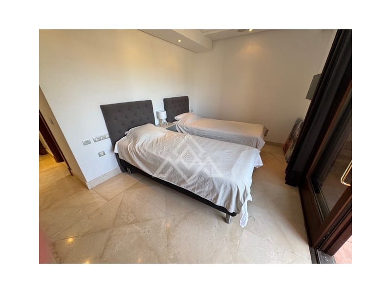 2 sovrum Lägenhet till salu i New Golden Mile med garage - 605 000 € (Ref: 9386194)