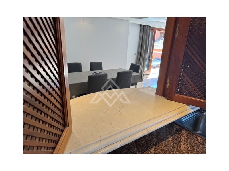 2 sovrum Lägenhet till salu i New Golden Mile med garage - 605 000 € (Ref: 9386194)