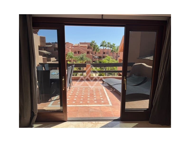 2 sovrum Lägenhet till salu i New Golden Mile med garage - 605 000 € (Ref: 9386194)