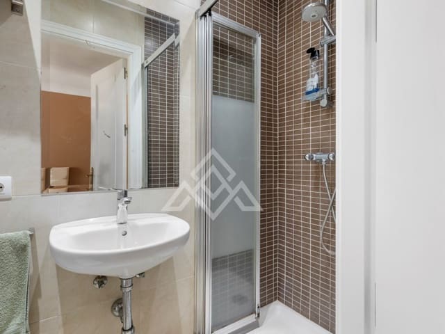 3 makuuhuone Huoneisto myytävänä paikassa Nueva Andalucia, Marbella mukana 
autotalli - 680 000 € (Ref: 9386195)