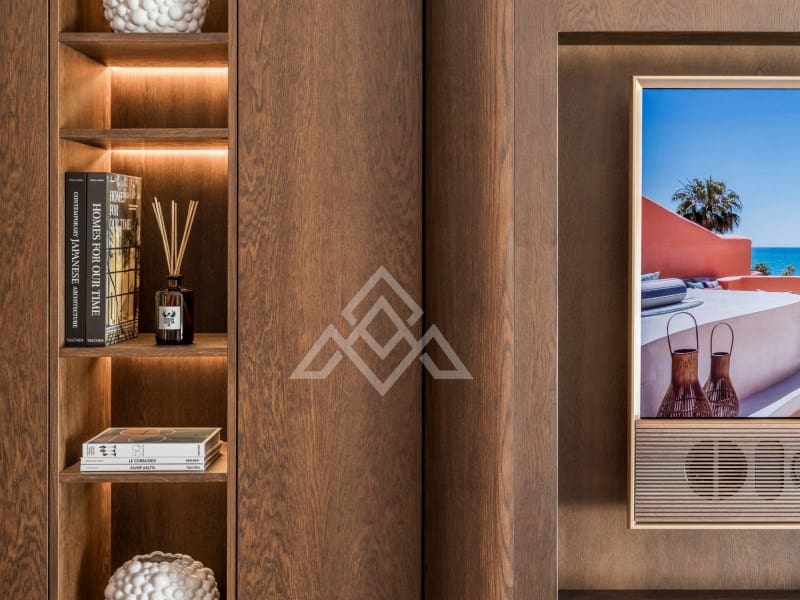 3 bedroom Apartment for sale in Marbella with garage - € 2,250,000 (Ref: 9386197)