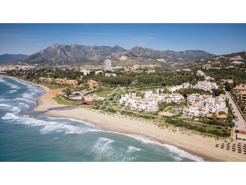 3 bedroom Apartment for sale in Marbella with garage - € 2,250,000 (Ref: 9386197)