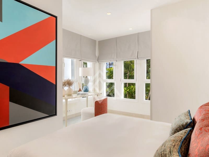 3 bedroom Apartment for sale in Marbella with garage - € 2,250,000 (Ref: 9386197)