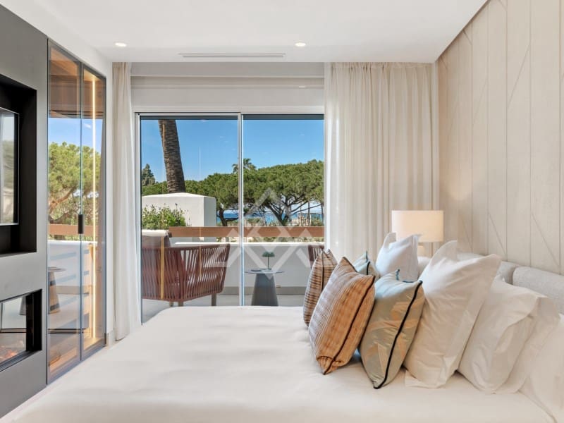 3 bedroom Apartment for sale in Marbella with garage - € 2,250,000 (Ref: 9386197)