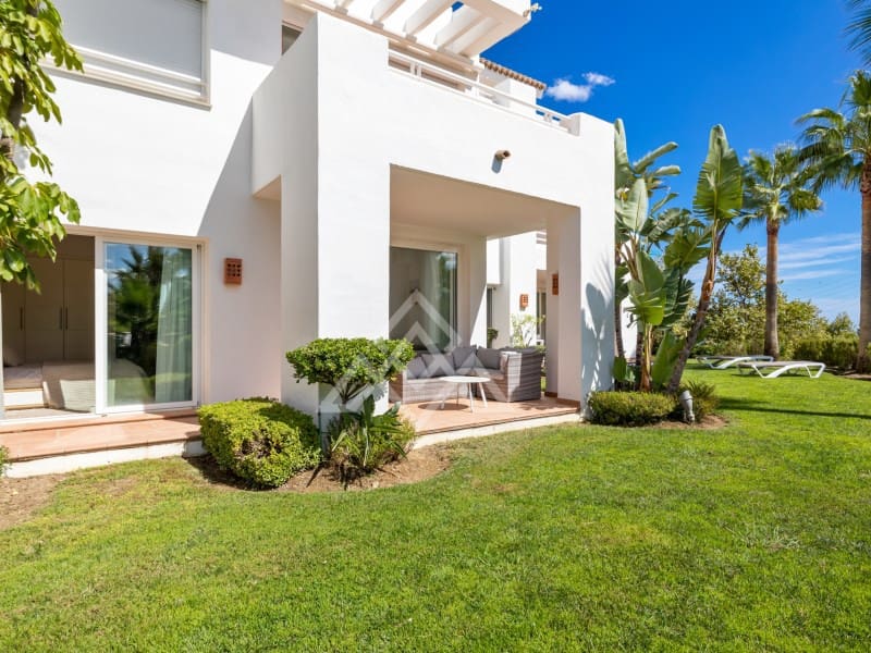 Apartamento de 2 habitaciones en Casares en venta con garaje - 390.000 € (Ref: 9386458)