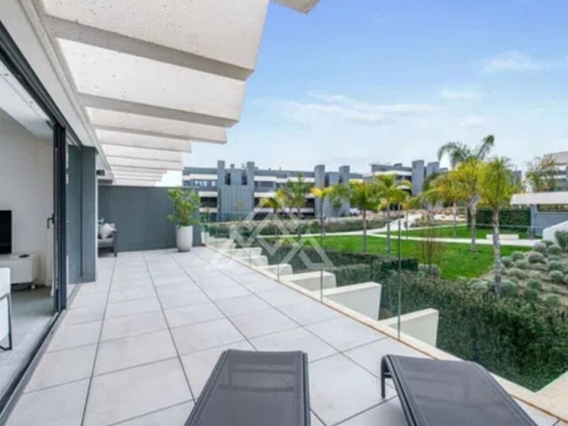 3 bedroom Apartment for sale in New Golden Mile with garage - € 595,000 (Ref: 9391985)