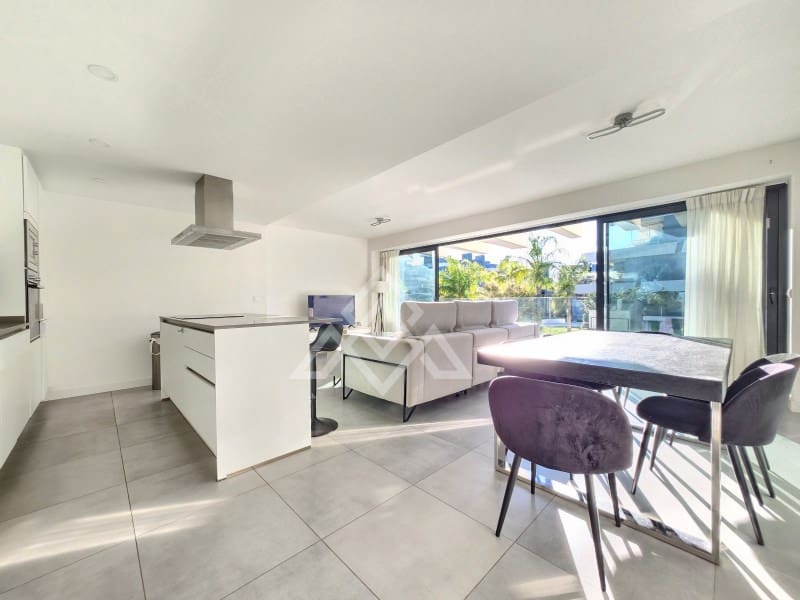 3 bedroom Apartment for sale in New Golden Mile with garage - € 595,000 (Ref: 9391985)