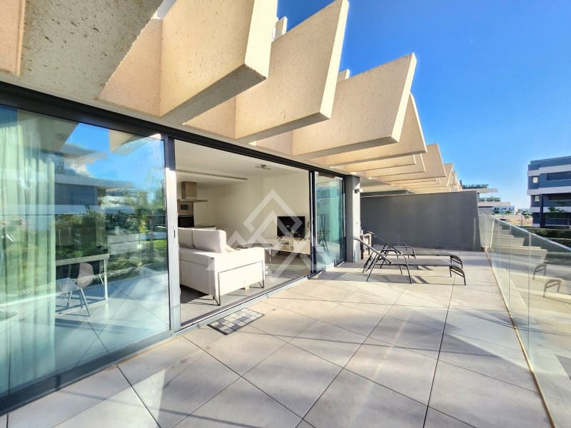 3 bedroom Apartment for sale in New Golden Mile with garage - € 595,000 (Ref: 9391985)