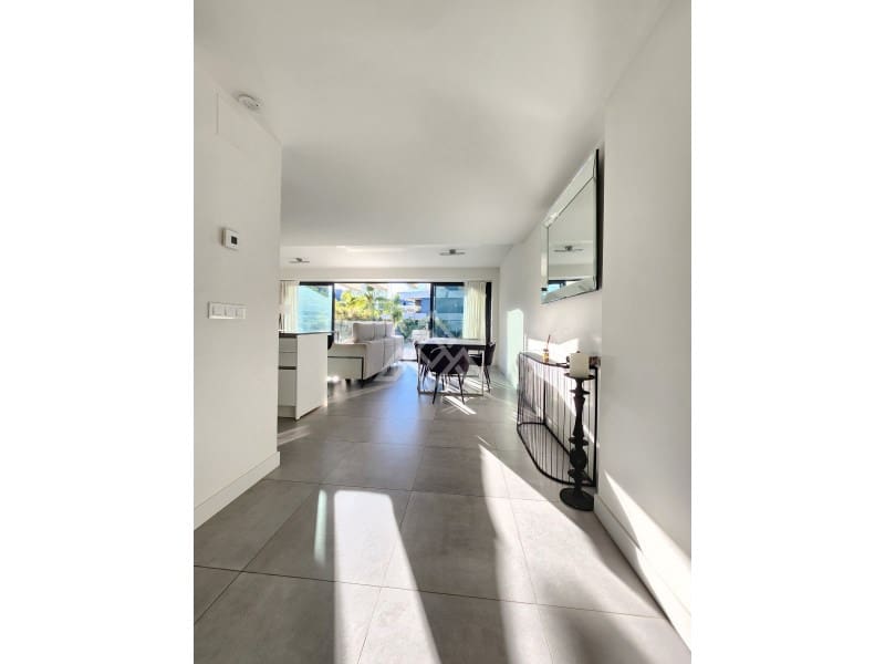 3 bedroom Apartment for sale in New Golden Mile with garage - € 595,000 (Ref: 9391985)