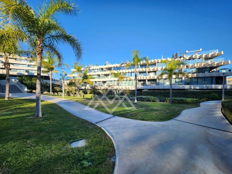 3 bedroom Apartment for sale in New Golden Mile with garage - € 595,000 (Ref: 9391985)