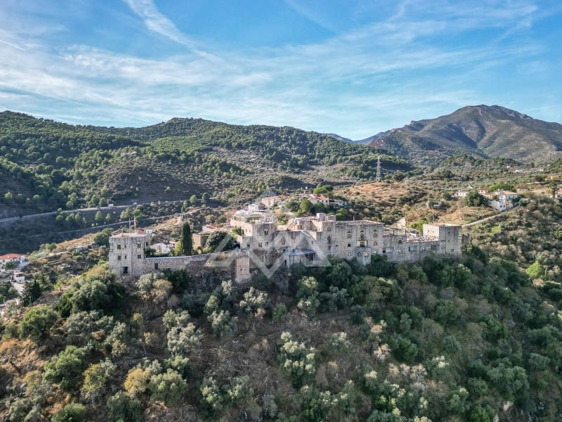 3 soveværelse Finca/Landehus til salg i Monda med garage - € 389.000 (Ref: 9398414)