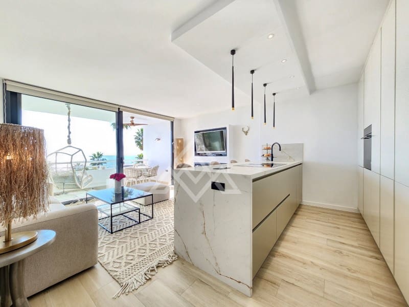 1 bedroom Apartment for sale in Riviera del Sol - € 599,000 (Ref: 9403751)