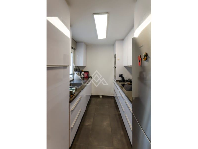 3 bedroom Penthouse for sale in Nueva Andalucia with garage - € 1,197,000 (Ref: 9411288)