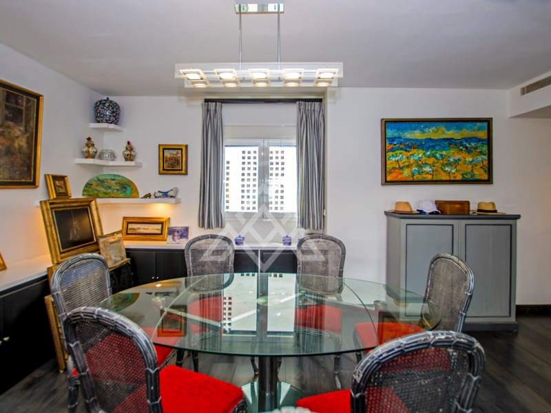 3 bedroom Penthouse for sale in Nueva Andalucia with garage - € 1,197,000 (Ref: 9411288)