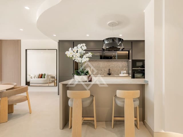 3 quarto Penthouse para venda em Selwo, Estepona com garagem - 2 695 000 € (Ref: 9411289)