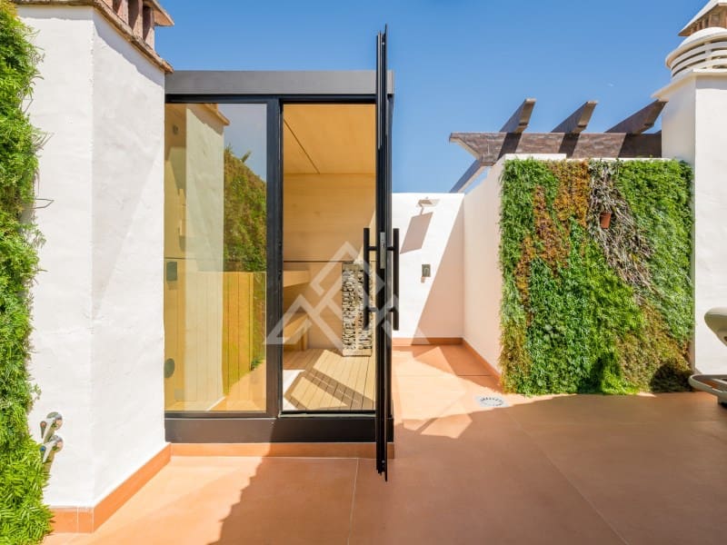 3 soverom Penthouse til salgs i New Golden Mile med garasje - € 2 695 000 (Ref: 9411289)