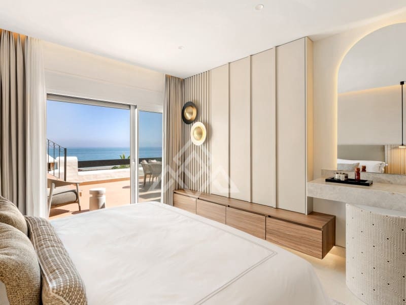 3 makuuhuone Kattohuoneisto myytävänä paikassa New Golden Mile mukana 
autotalli - 2 995 000 € (Ref: 9411290)