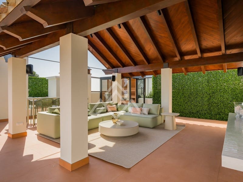 3 makuuhuone Kattohuoneisto myytävänä paikassa New Golden Mile mukana 
autotalli - 2 995 000 € (Ref: 9411290)