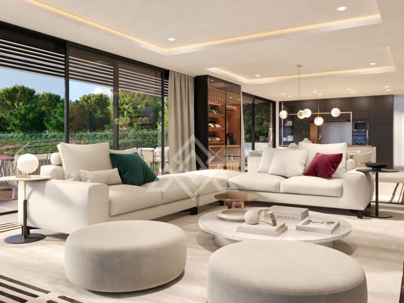 5 bedroom Villa for sale in Benalmadena with garage - € 3,500,000 (Ref: 9419468)