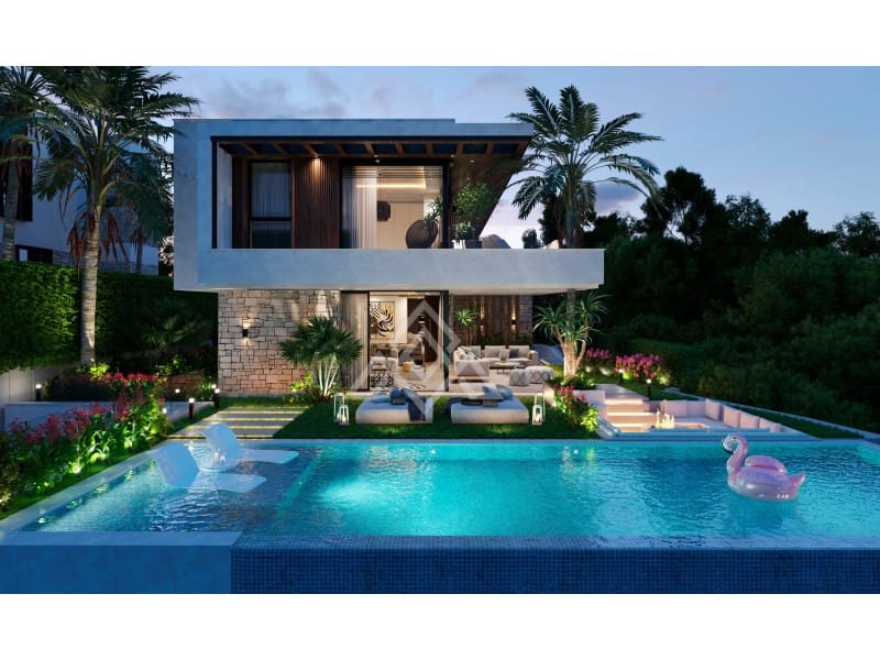 4 bedroom Villa for sale in Benalmadena with garage - € 2,950,000 (Ref: 9419470)