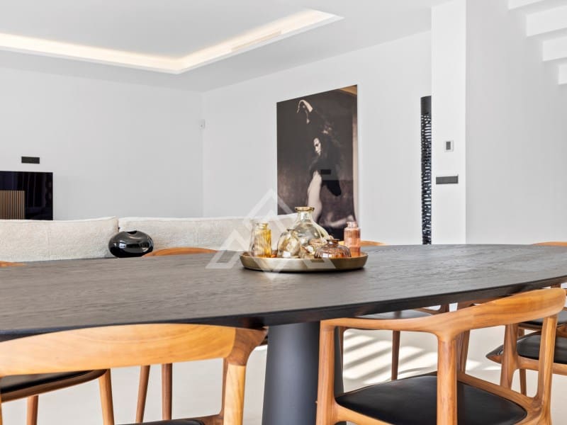 4 bedroom Villa for sale in Benahavis with garage - € 3,485,000 (Ref: 9424499)