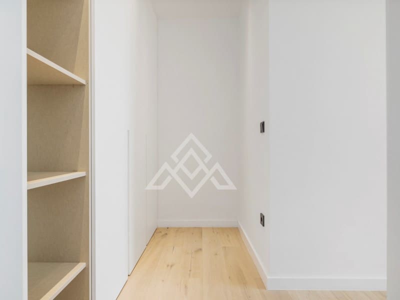 4 bedroom Villa for sale in Benahavis with garage - € 3,485,000 (Ref: 9424499)