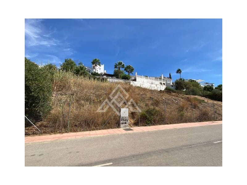 Chalet de 4 habitaciones en Estepona en venta con garaje - 1.150.000 € (Ref: 9424500)