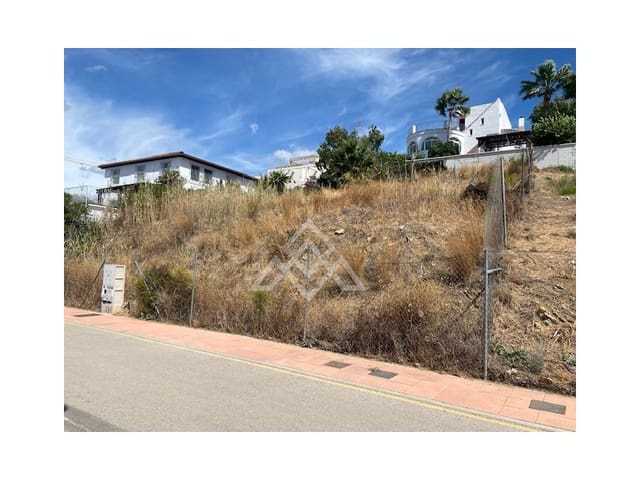 Chalet de 4 habitaciones en Estepona en venta con garaje - 1.150.000 € (Ref: 9424500)