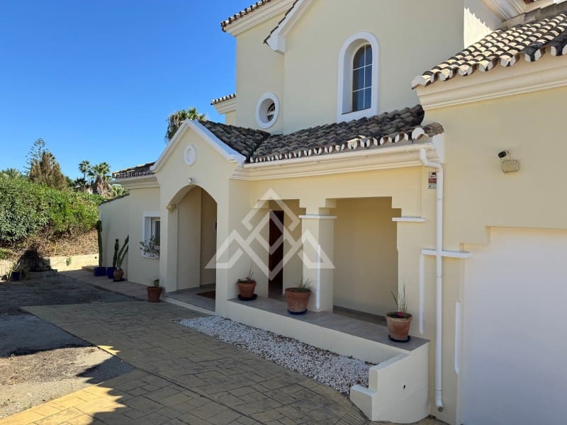 5 camera da letto Villa in vendita in Estepona con garage - 1.495.000 € (Rif: 9431719)