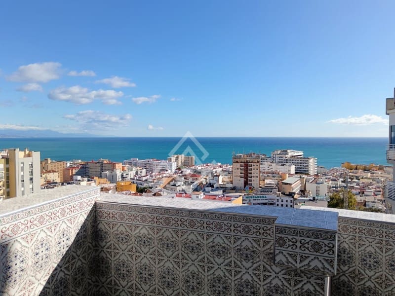 2 soveværelse Penthouse til salg i Torremolinos - € 386.000 (Ref: 9438146)