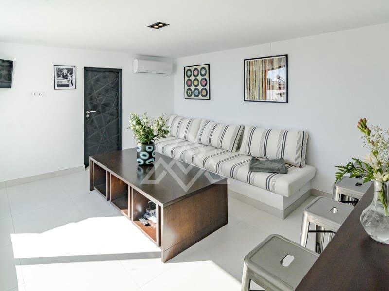 4 soverom Hus til salgs i Estepona - € 1 500 000 (Ref: 9450469)