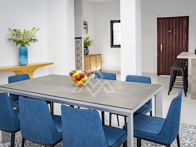 4 soverom Hus til salgs i Estepona Pueblo, Estepona - € 1 500 000 (Ref: 9450469)