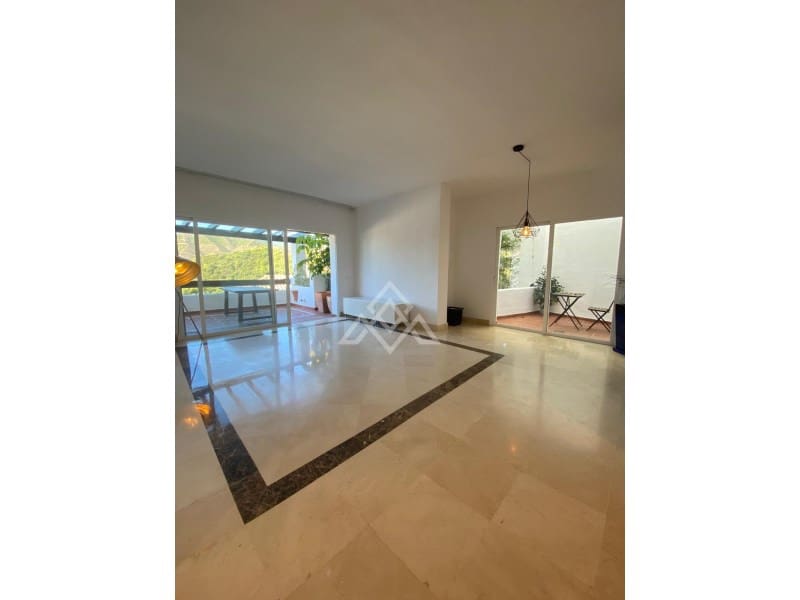 3 chambre Maison de Ville à vendre à Istan avec garage - 560 000 € (Ref: 9465694)