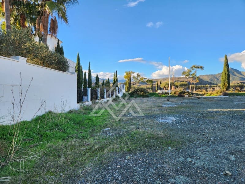 Building Plot for sale in Los Flamingos - € 1,875,000 (Ref: 9491639)