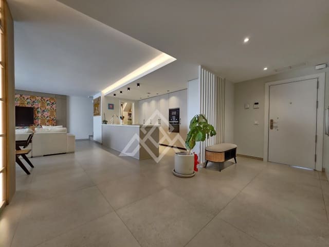 4 sypialnia Penthouse na sprzedaż w San Pedro de Alcantara, Marbella z garażem - 949 000 € (Ref: 9491640)