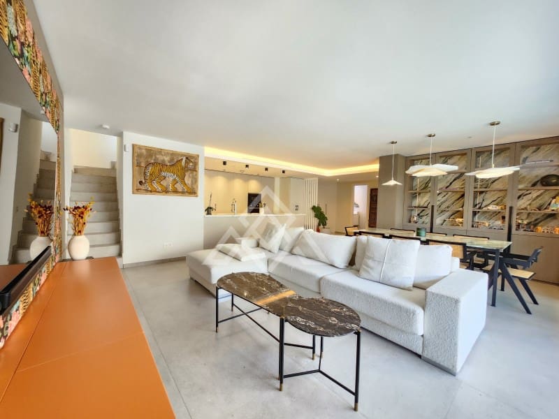 4 bedroom Penthouse for sale in San Pedro de Alcantara with garage - € 949,000 (Ref: 9491640)