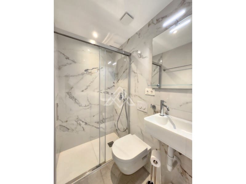 4 bedroom Penthouse for sale in San Pedro de Alcantara with garage - € 949,000 (Ref: 9491640)