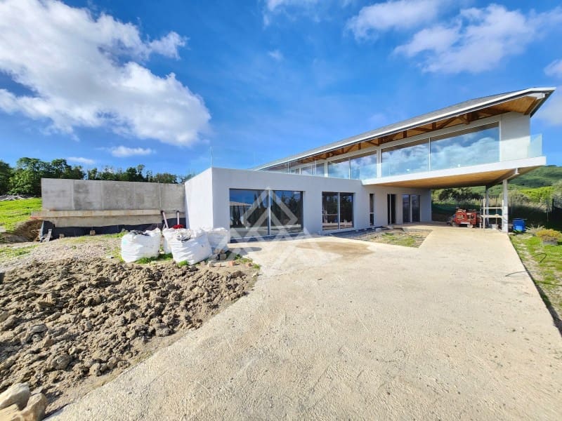 4 bedroom Villa for sale in Sotogrande with garage - € 5,800,000 (Ref: 9511266)