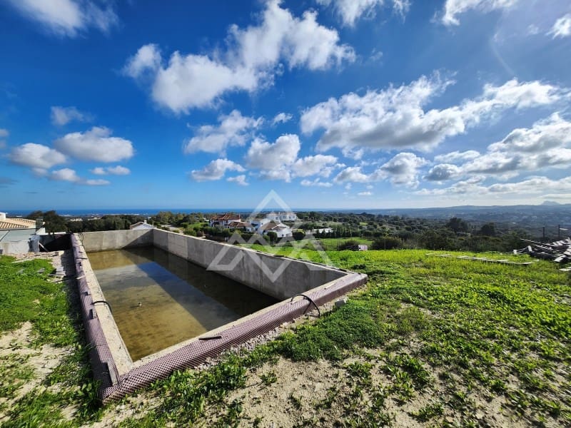 4 bedroom Villa for sale in Sotogrande with garage - € 5,800,000 (Ref: 9511266)