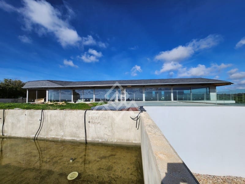 4 bedroom Villa for sale in Sotogrande with garage - € 5,800,000 (Ref: 9511266)